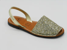 Carica l'immagine nel visualizzatore di Gallery, RIA Minorchina glitter champagne