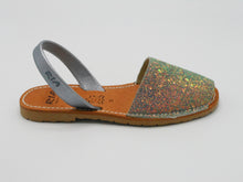 Carica l'immagine nel visualizzatore di Gallery, RIA Minorchina glitter windy glicine