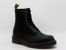 Carica l&#39;immagine nel visualizzatore di Gallery, DR. MARTENS 1460 vegan black
