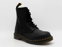 Carica l&#39;immagine nel visualizzatore di Gallery, DR. MARTENS 1460 pascal black
